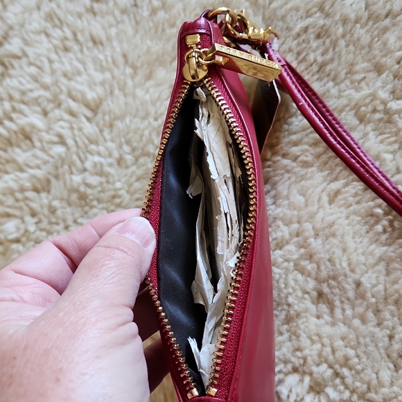 NWT Tory Burch Raspberry Hailey Wristlet Wallet 💖 - Picture 9 of 16